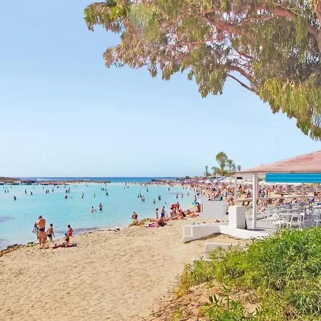 Villa Ayia Thekla Sleeps 4 With Pool And Air Con