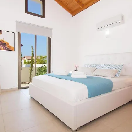 Ayia Thekla Sleeps 4 With Pool And Air Con Villa Aya Napa