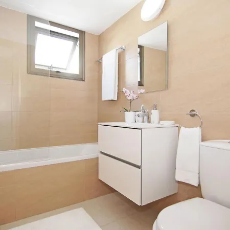 Ayia Thekla Sleeps 4 With Pool And Air Con